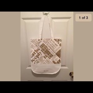 LULULEMON REUSABLE TOTE BAG. Size Large